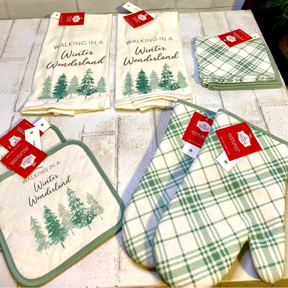 Kitchen 7 piece set walking into a winter wonderland New Christmas - Picture 1 of 5